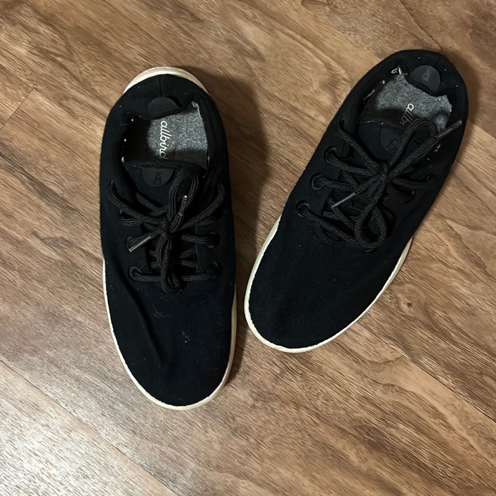 Black wool all birds - gently worn